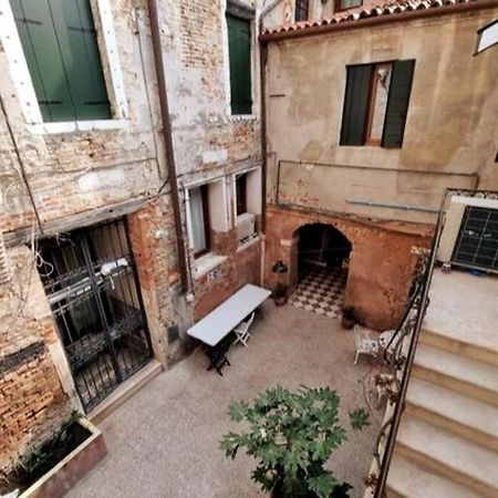 S. Giacomo Da L'Orio Венеция Экстерьер фото